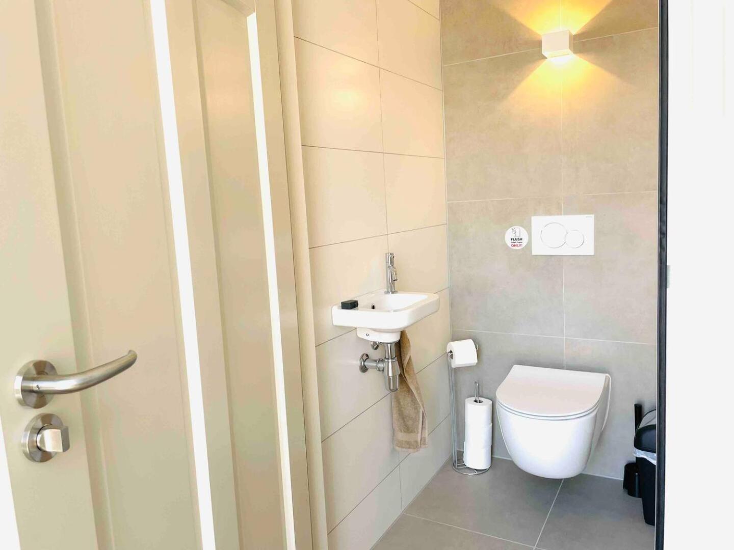 New Apartment In City Centre Large Ойршот Екстериор снимка